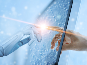 Robotor Zeigefinger tifft sich mit menschlichem Zeigefinger